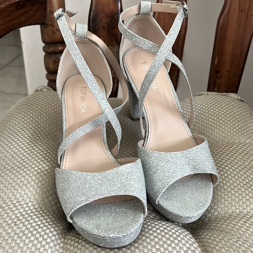 silver sparkly-formal shoes